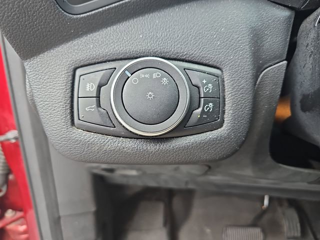 Used 2019 Ford Escape SE image 21