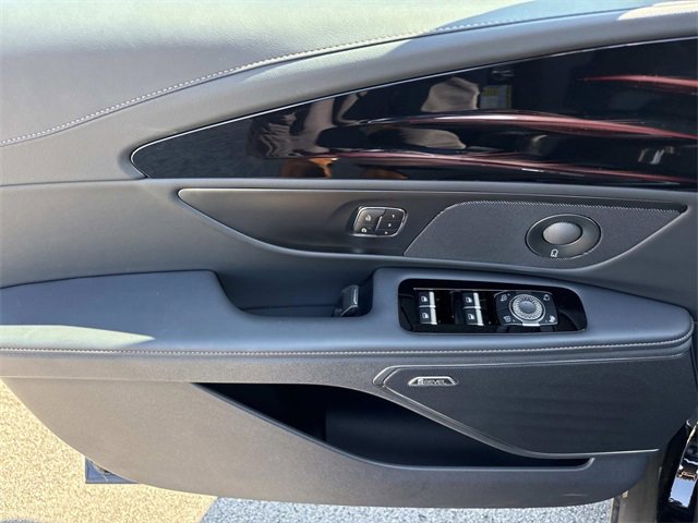 New 2025 Lincoln Nautilus Reserve w/ Jet Appearance Package image 20