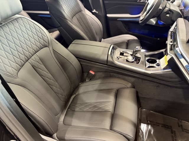 New 2026 BMW ALPINA XB7 AWD/4WD image 8