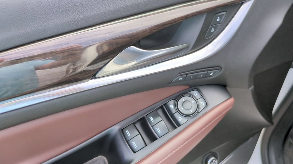Used 2021 Buick Enclave Avenir w/ Avenir Technology Package FWD image 14