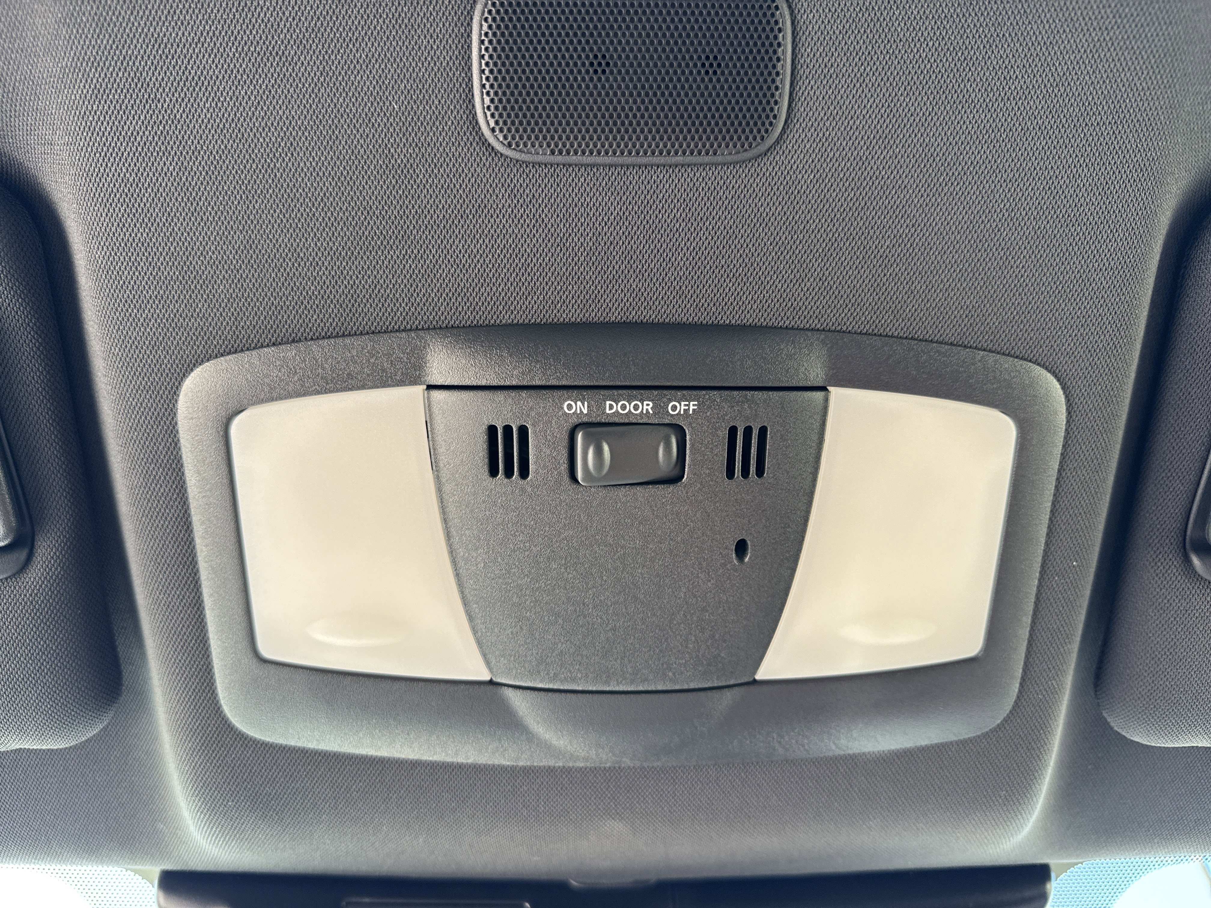 Used 2025 Nissan Z Sport w/ Floor Mat Package image 25
