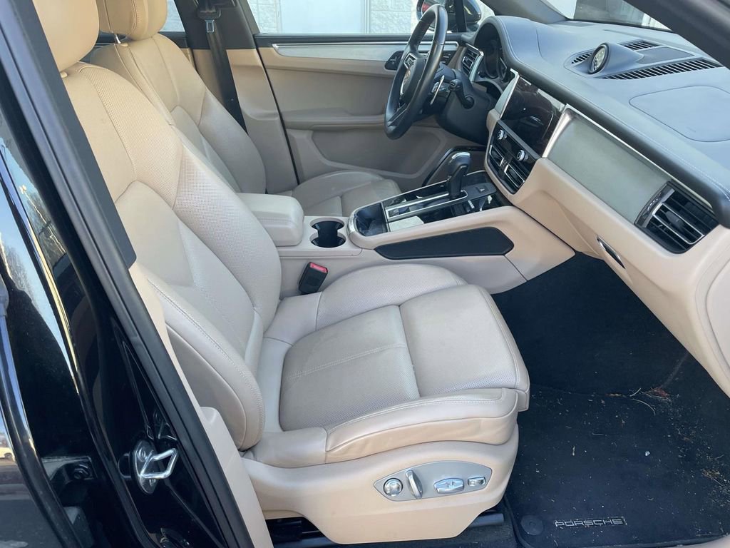 Used 2022 Porsche Macan S image 48