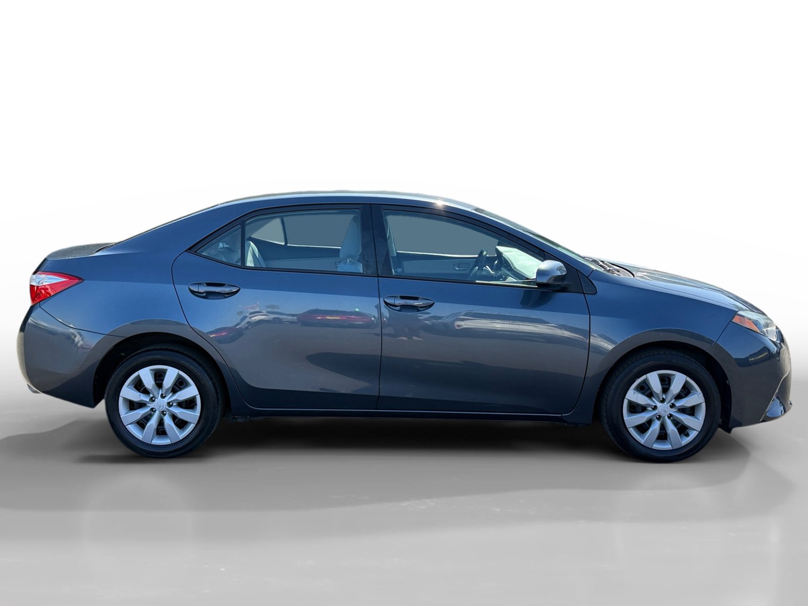 Used 2016 Toyota Corolla LE image 6