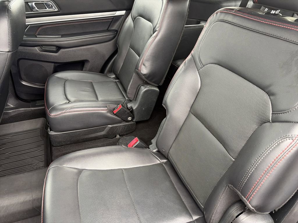 Used 2019 Ford Explorer Sport w/ Equipment Group 401A AWD/4WD image 31