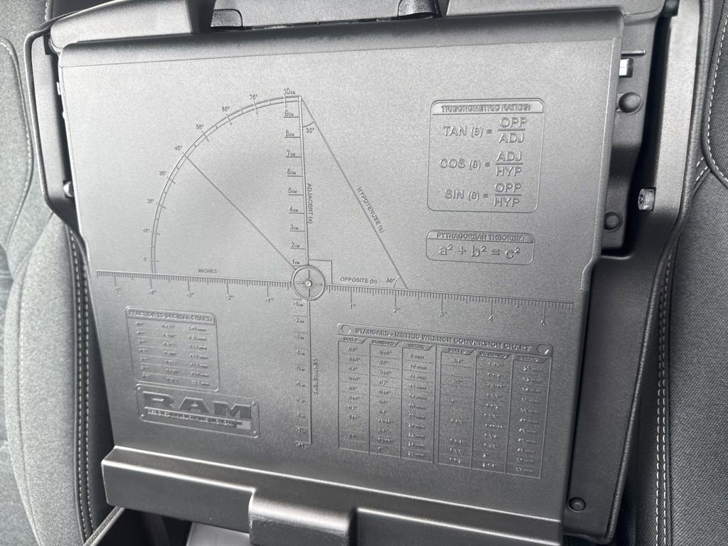 New 2026 RAM 1500 4x4 Crew Cab image 29