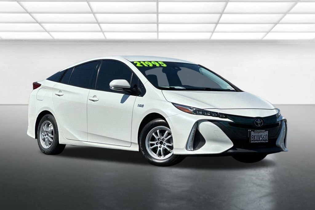 Used 2019 Toyota Prius Prime Plus image 1