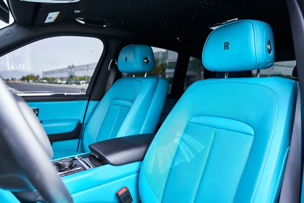 Used 2025 Rolls-Royce Cullinan Black Badge image 51