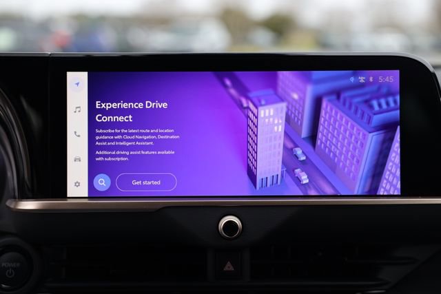 Used 2025 Toyota Crown Signia w/ Advanced Technology Package AWD/4WD image 24