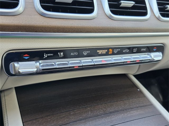 Used 2021 Mercedes-Benz GLS 450 4MATIC image 21