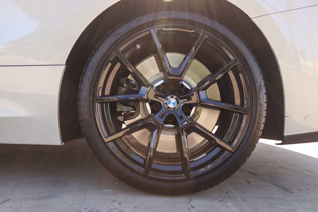 Used 2023 BMW M850i xDrive Coupe w/ M Carbon Exterior Package AWD/4WD image 12