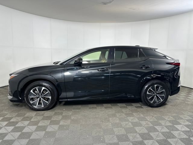 Used 2023 Lexus RZ 450e Premium w/ Technology Package image 6