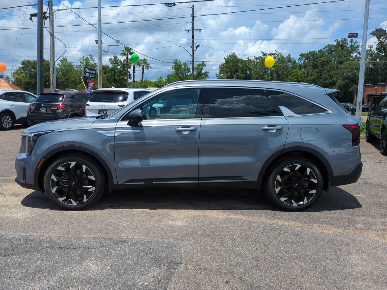 Certified 2025 Kia Sorento SX FWD image 8