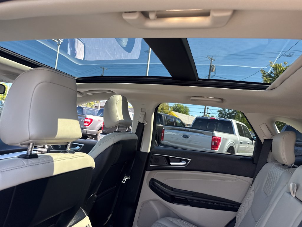Used 2024 Ford Edge Titanium w/ Equipment Group 301A AWD/4WD image 23