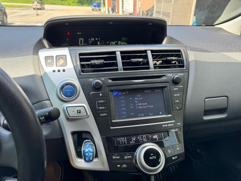 Used 2014 Toyota Prius V Three FWD image 16
