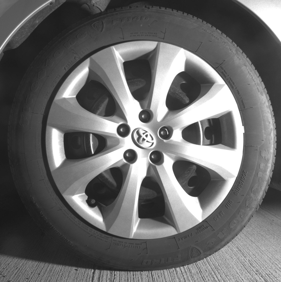 Used 2025 Toyota Corolla LE FWD image 12