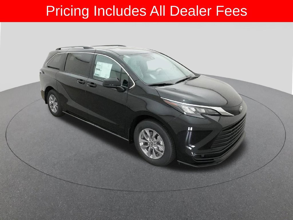 New 2026 Toyota Sienna LE FWD image 32