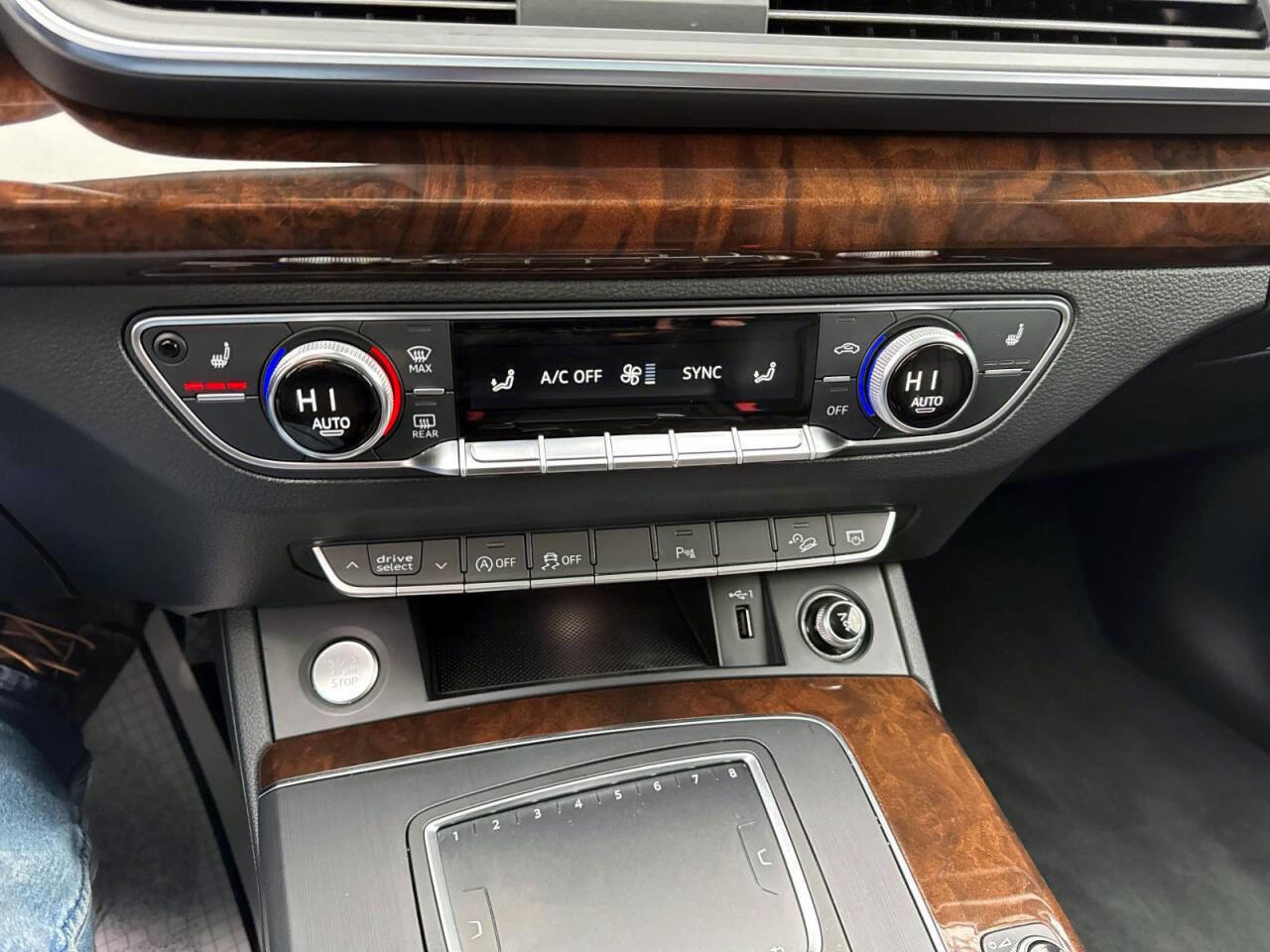 Used 2018 Audi Q5 2.0T Premium Plus w/ Premium Plus Package image 26