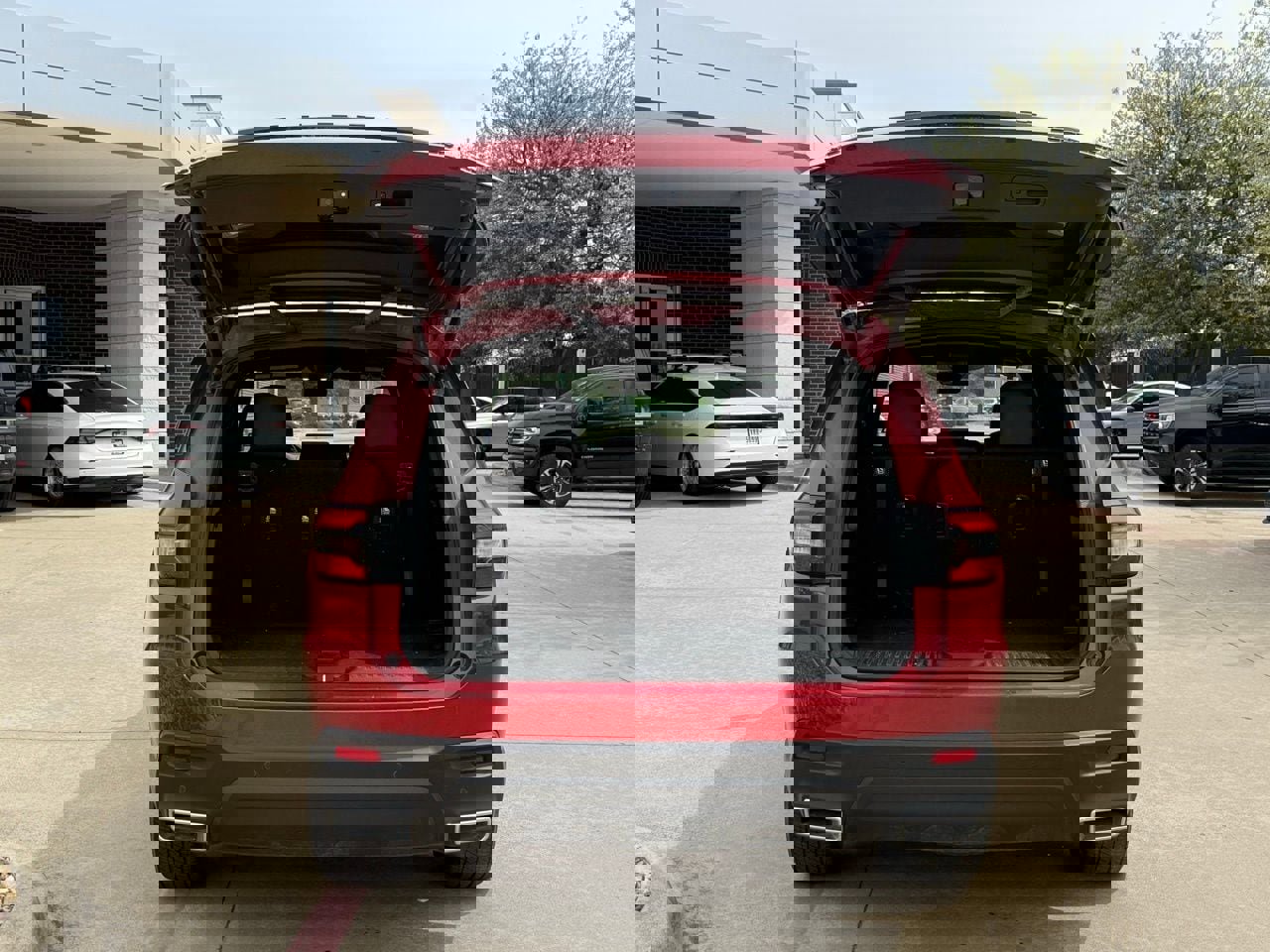 Used 2025 Honda Pilot Black Edition image 5