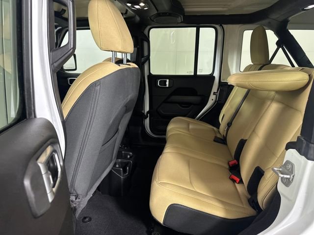 Used 2020 Jeep Wrangler Unlimited Sahara image 25