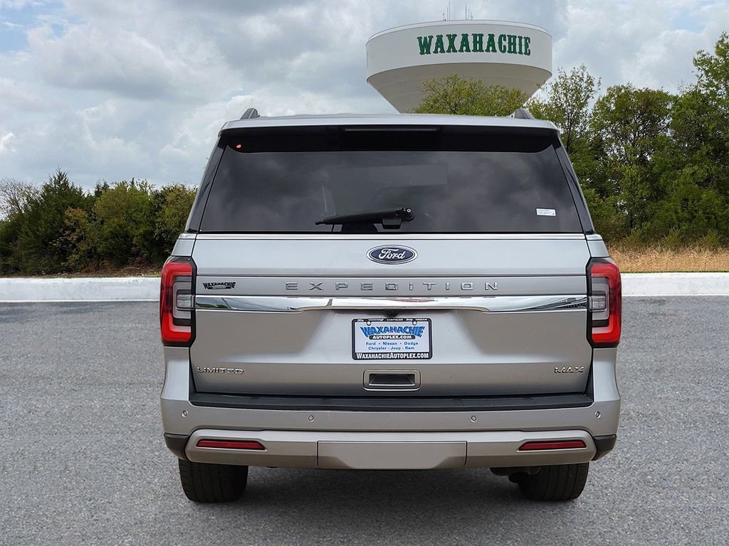 Used 2024 Ford Expedition Max Limited RWD image 4