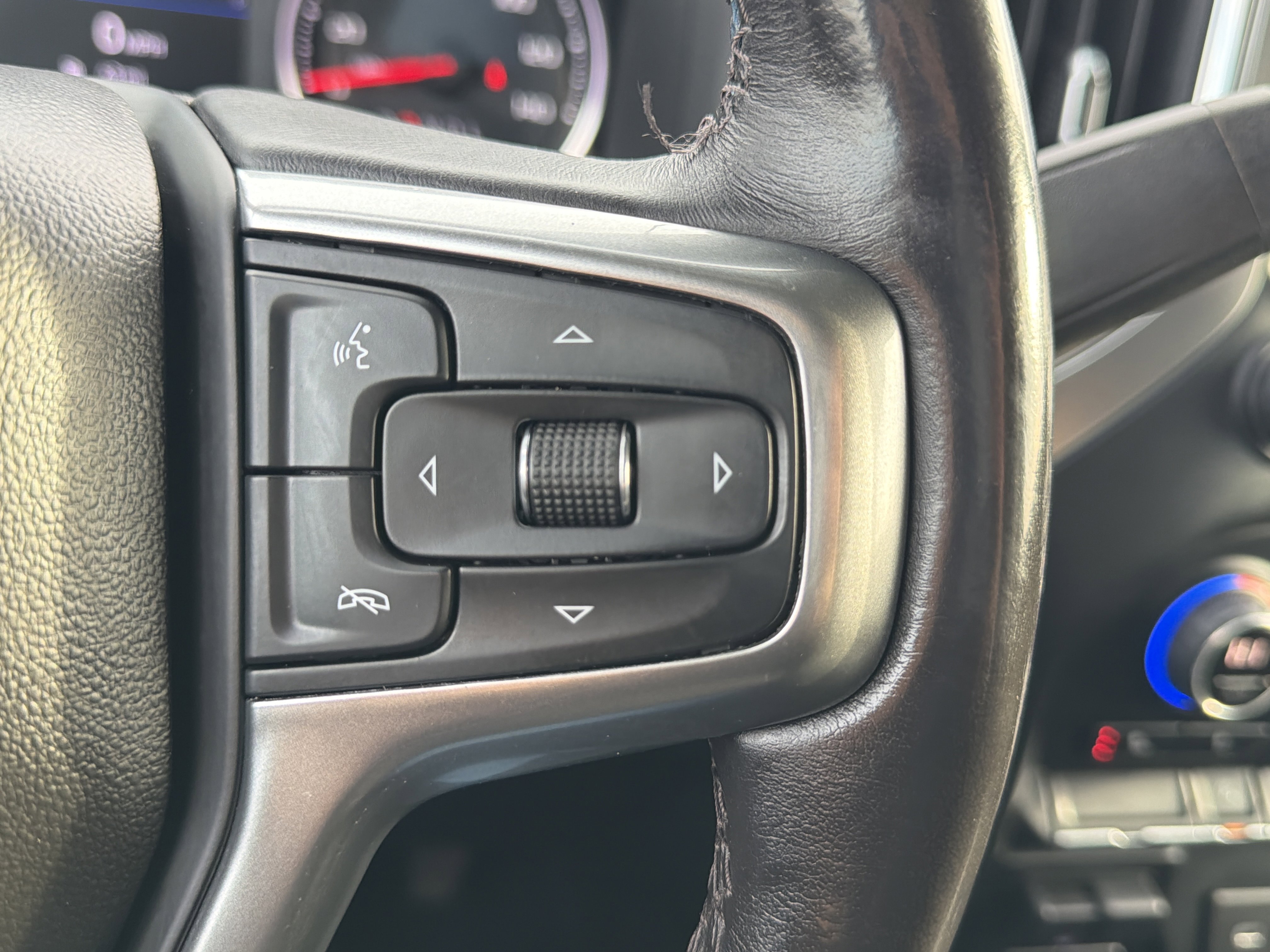 Used 2022 Chevrolet Silverado 1500 RST image 12