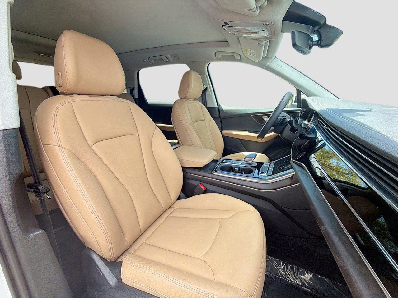 Used 2025 Audi Q7 3.0T Premium AWD/4WD image 17