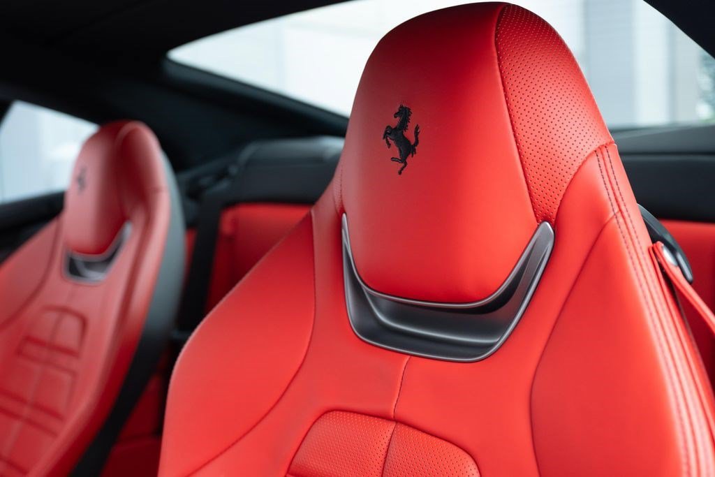 Used 2022 Ferrari Portofino M RWD image 56