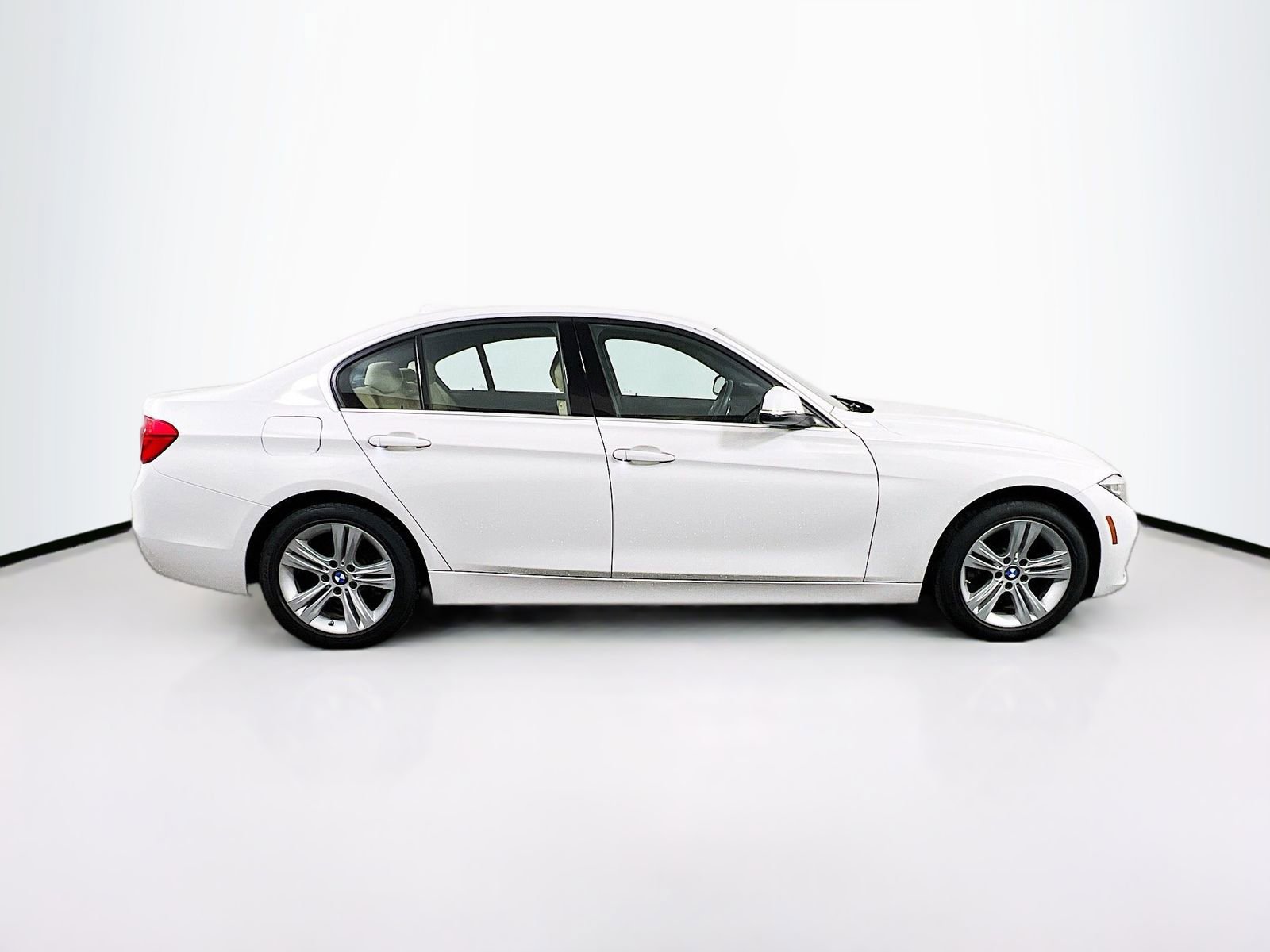 Used 2017 BMW 330i Sedan RWD image 8