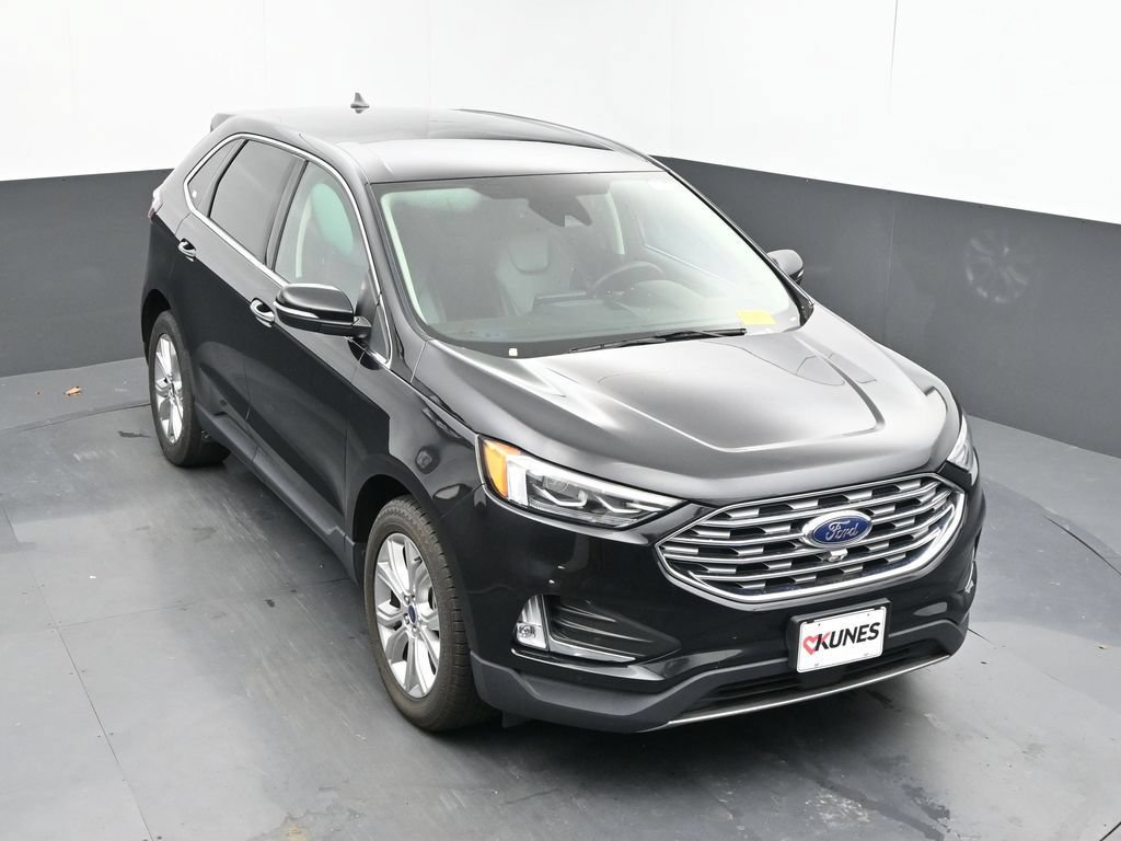 Used 2022 Ford Edge Titanium w/ Equipment Group 301A AWD/4WD image 22