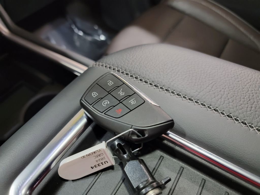 Certified 2024 GMC Yukon XL Denali w/ Denali Reserve Package image 27