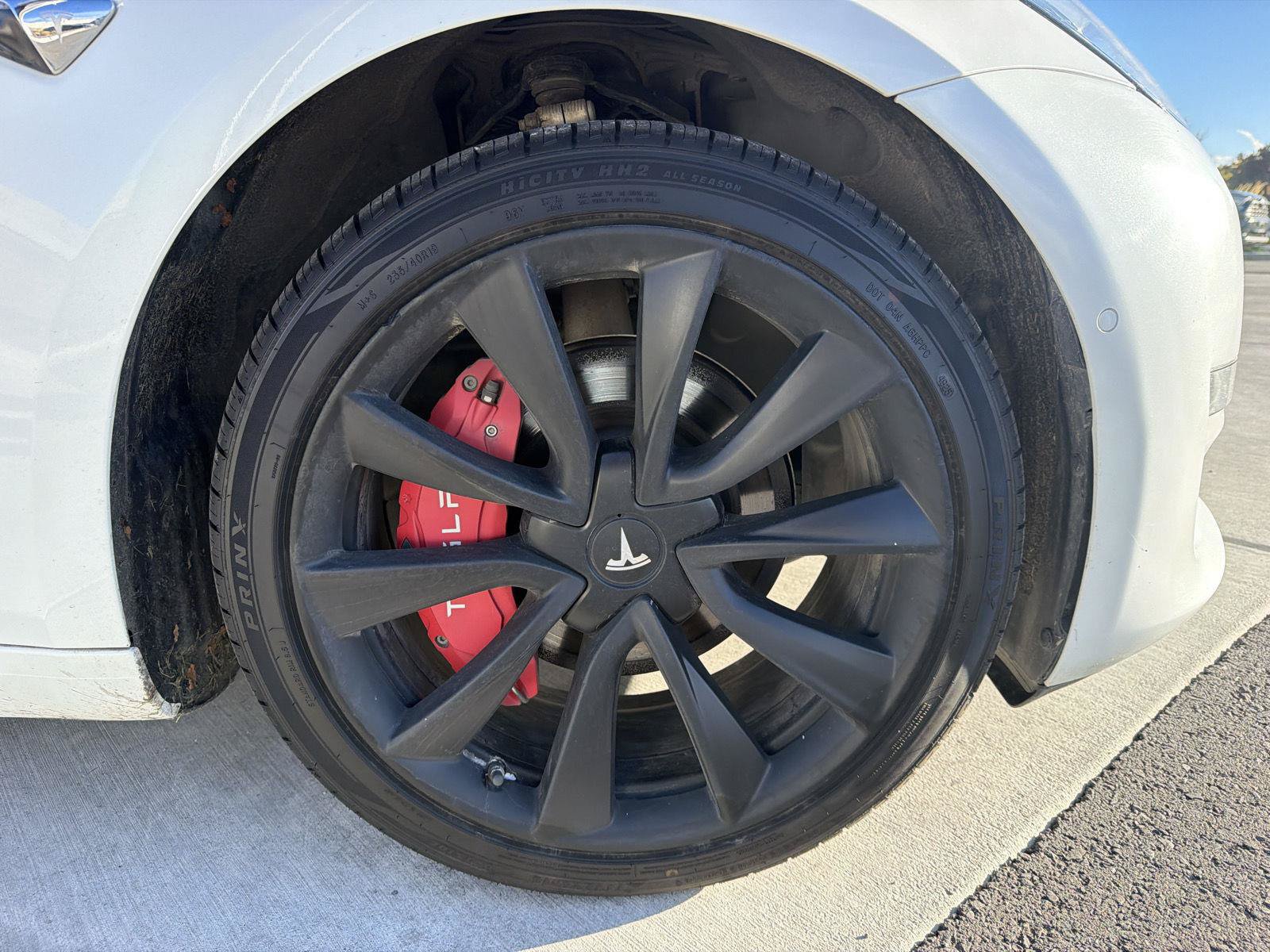 Used 2018 Tesla Model 3 Long Range RWD image 10