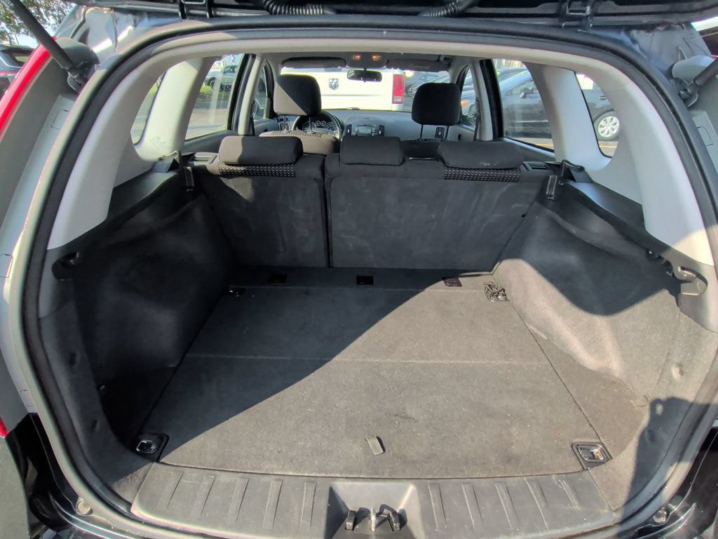 Used 2010 Hyundai Elantra GLS FWD image 21