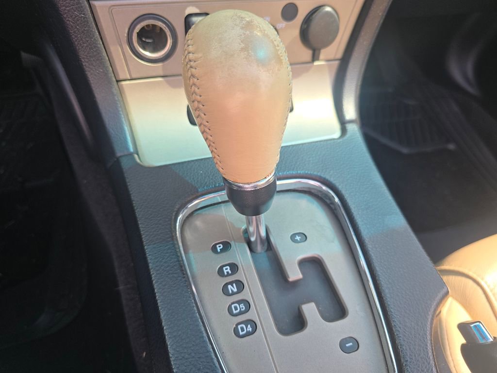 Used 2005 Ford Thunderbird RWD image 30