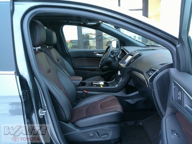 Used 2020 Ford Edge Titanium w/ Equipment Group 301A image 26