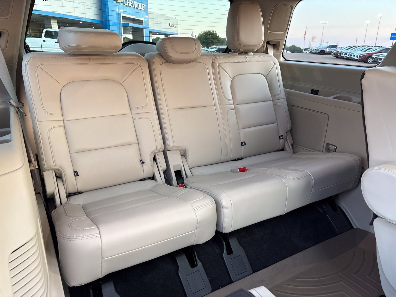 Used 2021 Lincoln Navigator Reserve AWD/4WD image 22
