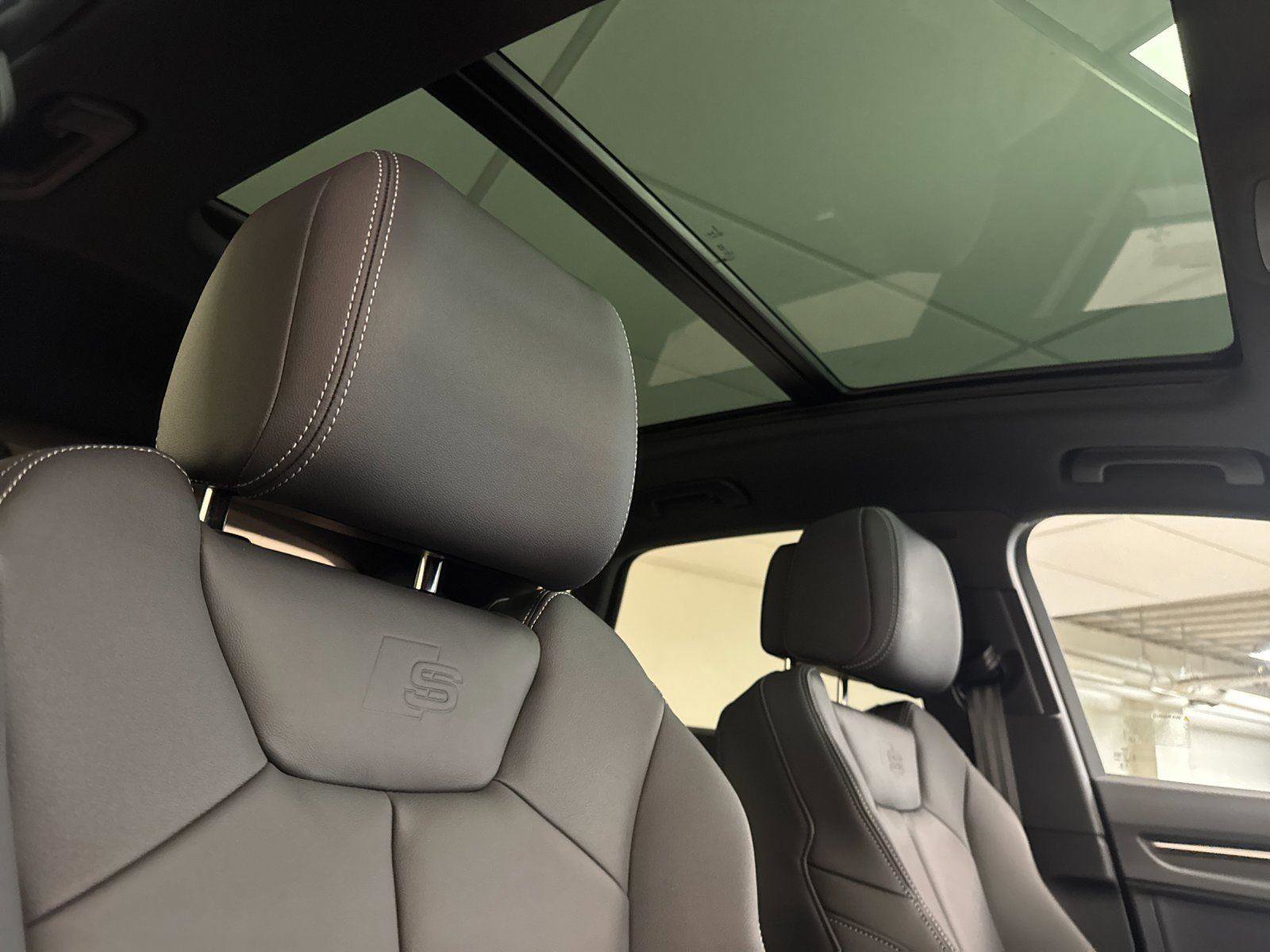 Used 2025 Audi Q3 2.0T Premium w/ Convenience Package image 17