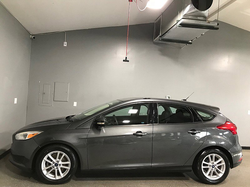 Used 2017 Ford Focus SE image 6