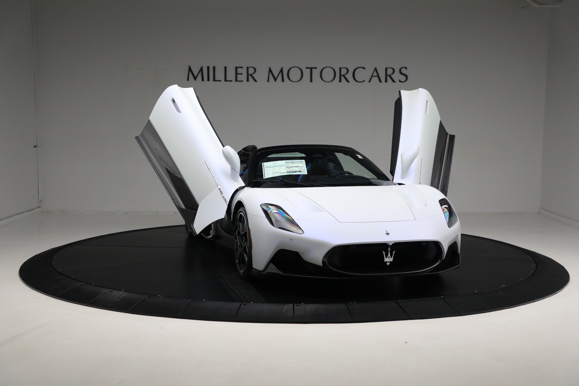 Used 2023 Maserati MC20 Spyder RWD image 24