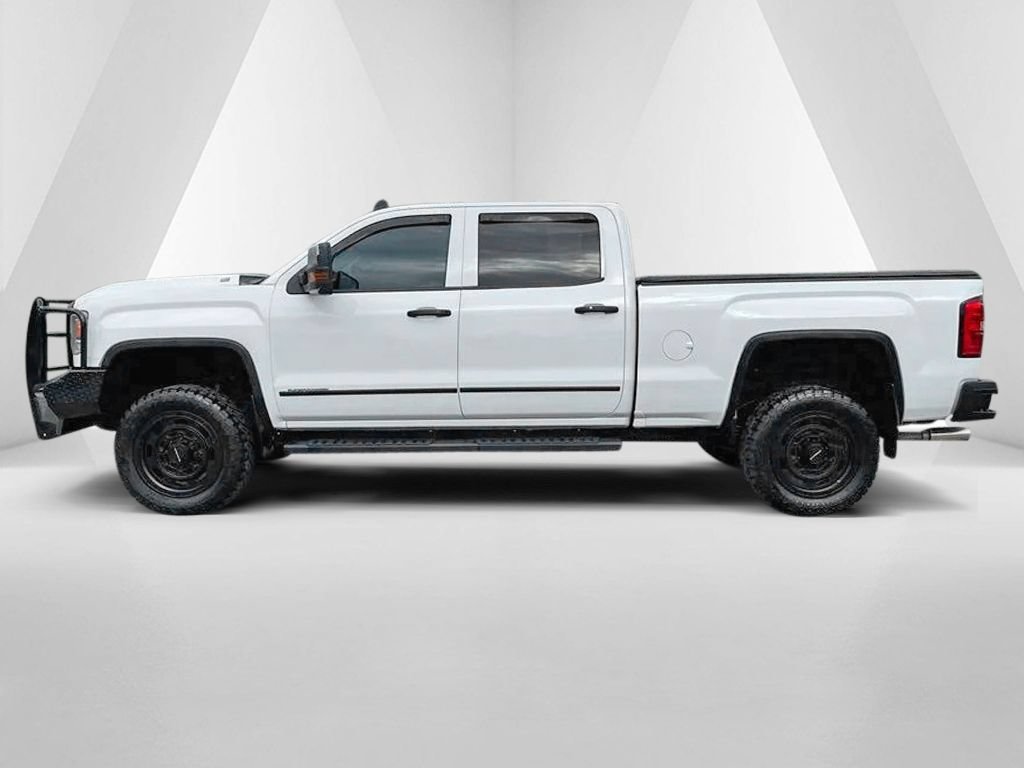 Used 2016 GMC Sierra 2500 SLT w/ All-Terrain HD Package AWD/4WD image 4