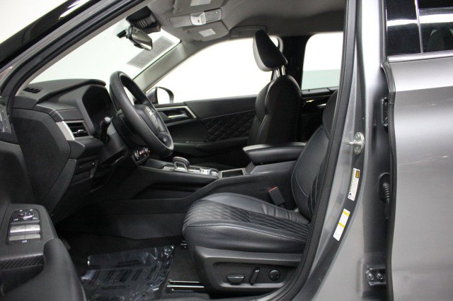 Used 2022 Mitsubishi Outlander SEL image 5