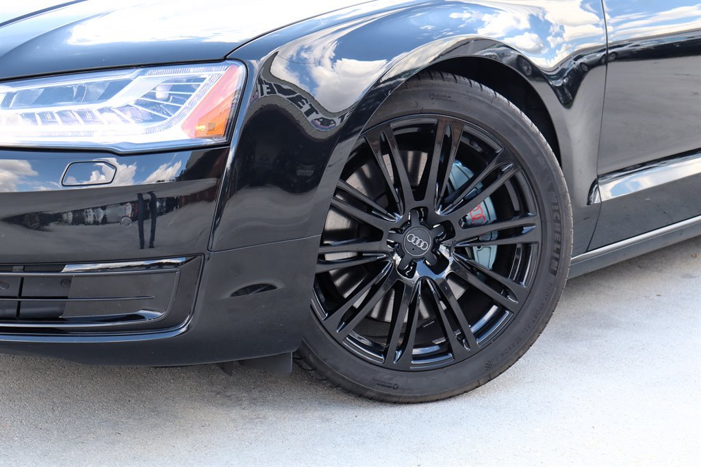 Used 2016 Audi A8 L TDI w/ Executive Package AWD/4WD image 10