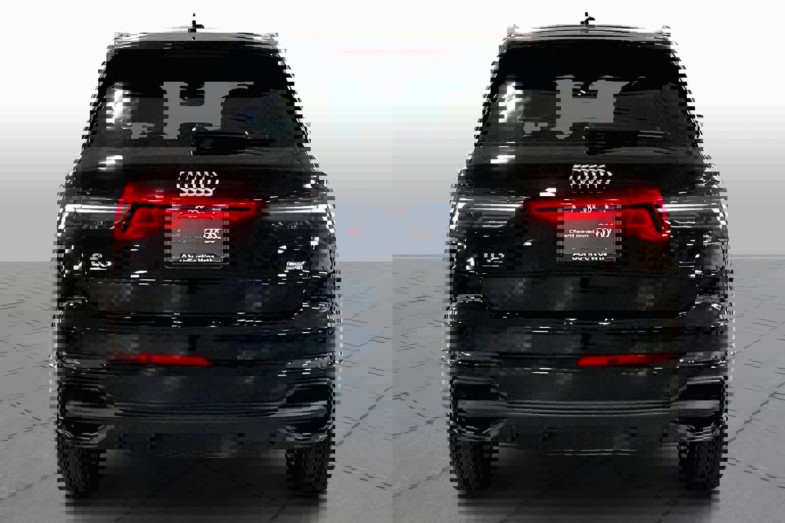 Certified 2025 Audi Q3 2.0T Premium w/ Convenience Package image 5