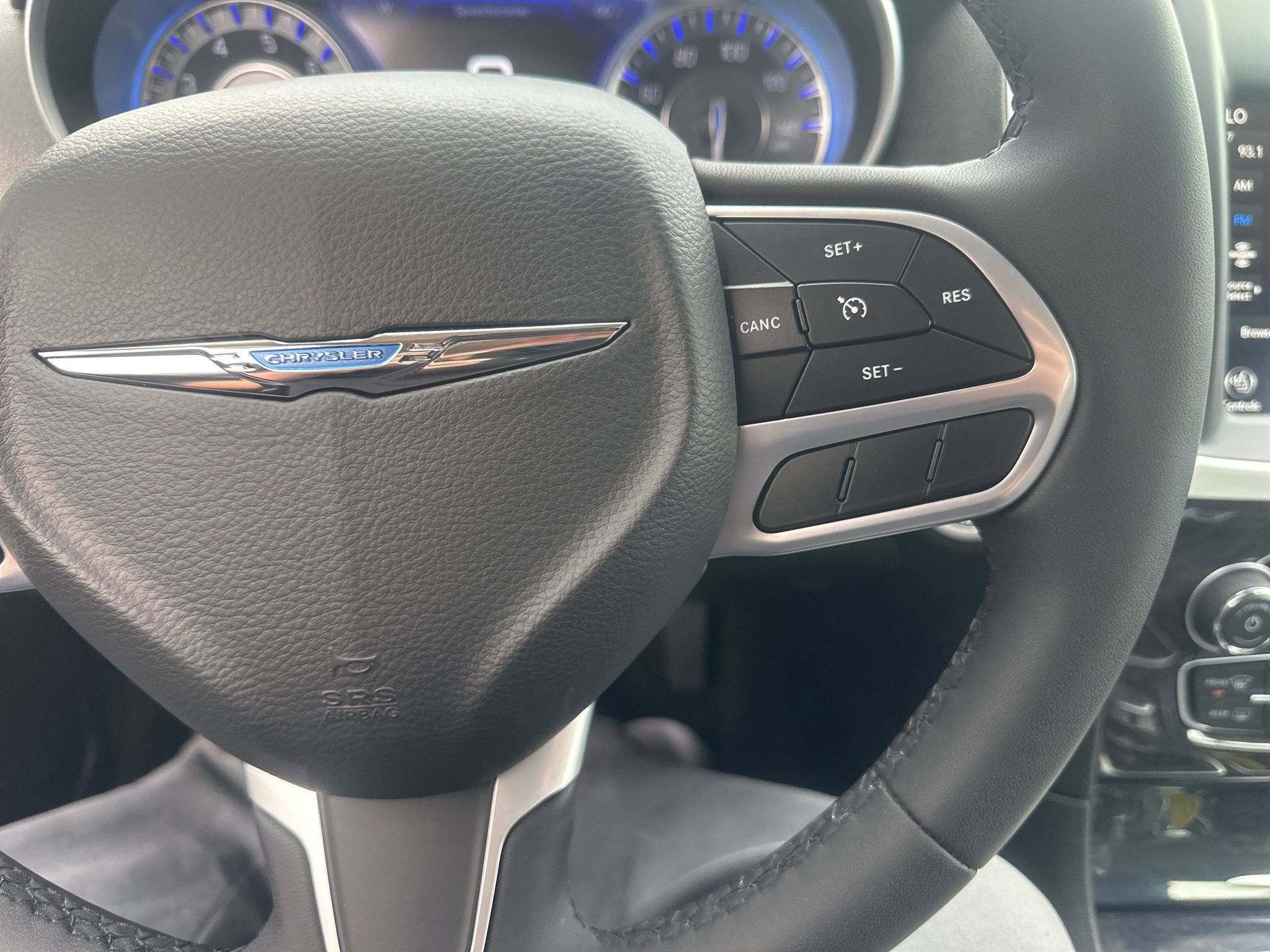 Used 2023 Chrysler 300 Touring L w/ Comfort Group AWD/4WD image 28