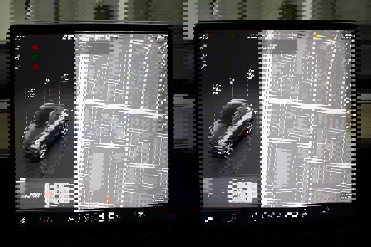 Used 2023 Tesla Model Y Long Range image 25