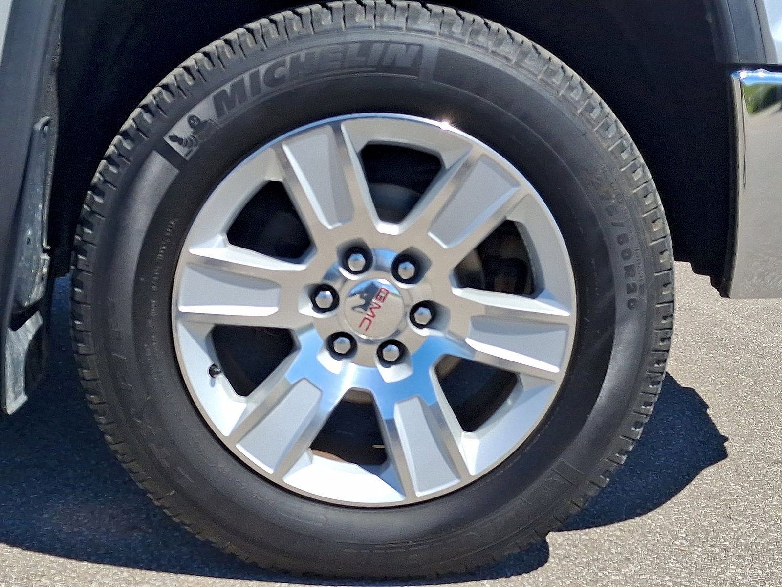 Used 2015 GMC Sierra 1500 SLE w/ Suspension Package, Off-Road AWD/4WD image 26