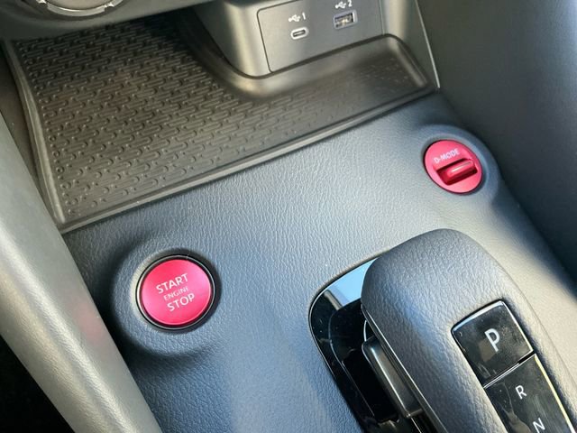New 2025 Nissan Z NISMO w/ Floor Mat Package RWD image 21