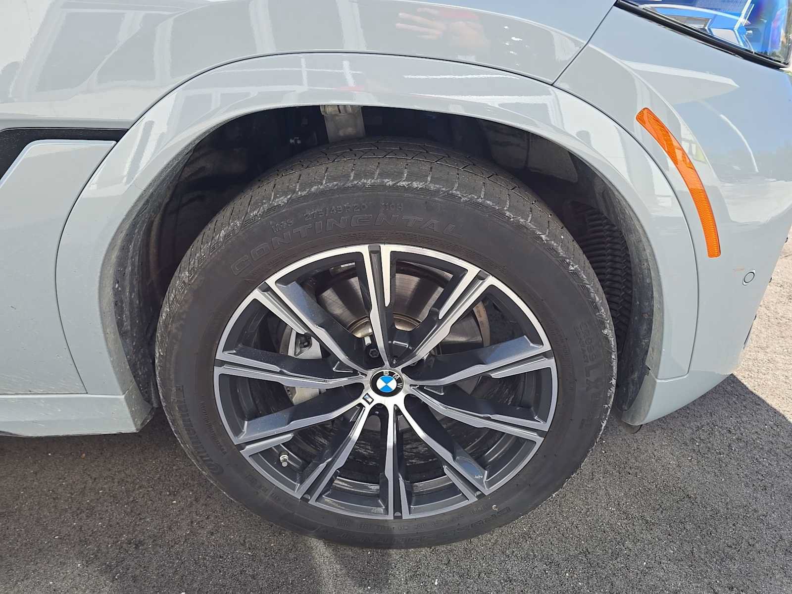 Certified 2024 BMW X6 xDrive40i w/ Premium Package AWD/4WD image 12