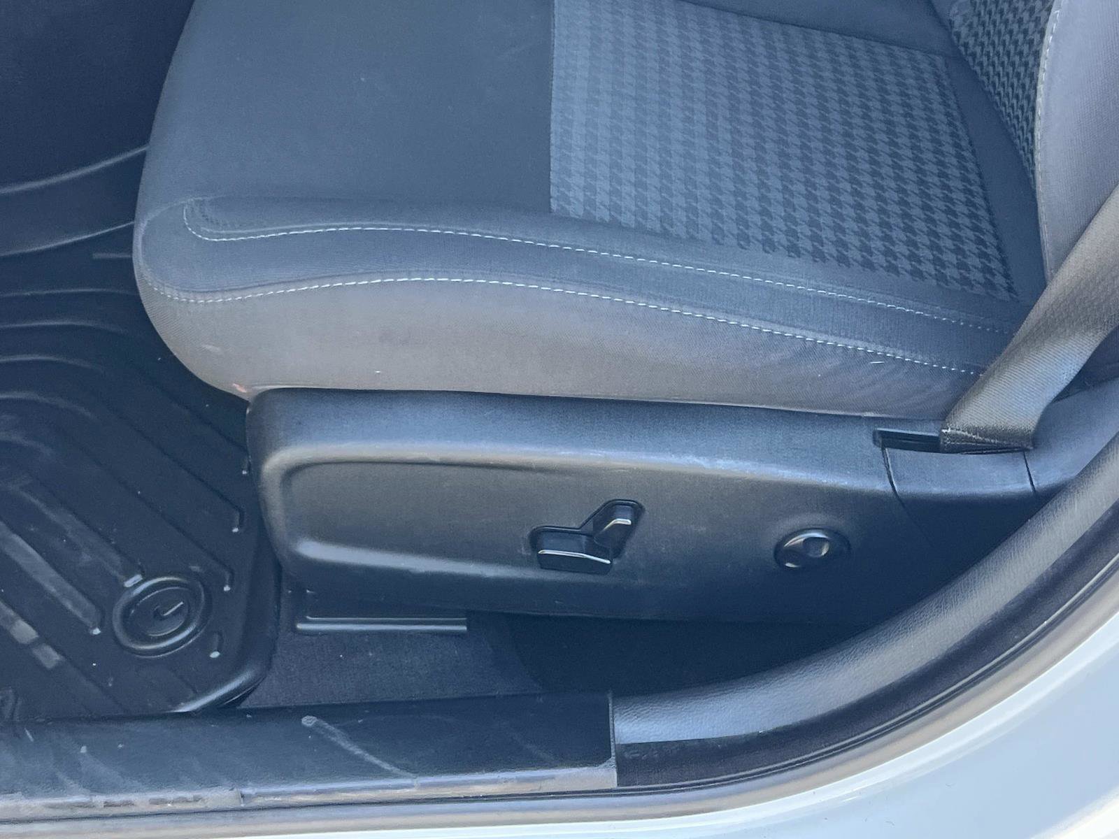 Used 2019 Dodge Charger GT image 18