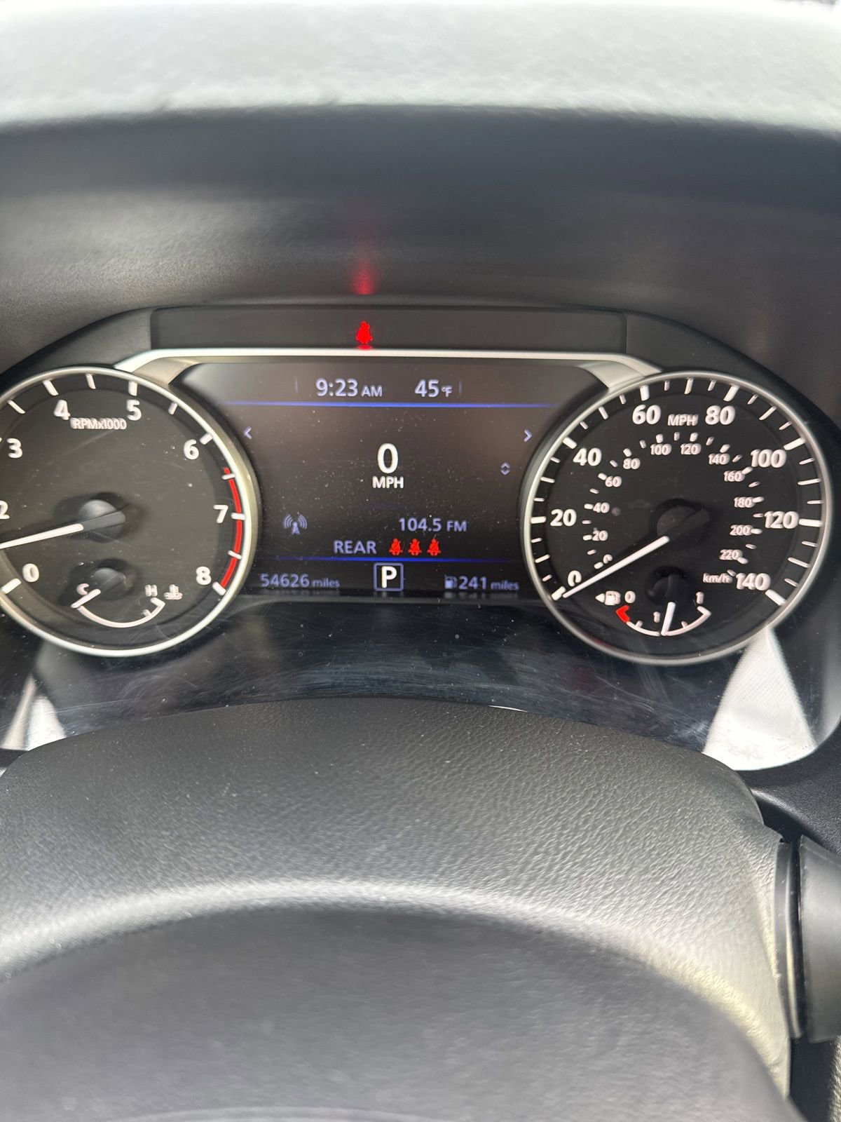 Used 2024 Nissan Altima 2.5 SV image 15