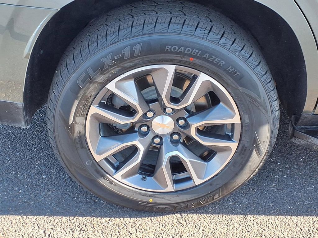 Used 2023 Chevrolet Tahoe LS image 9